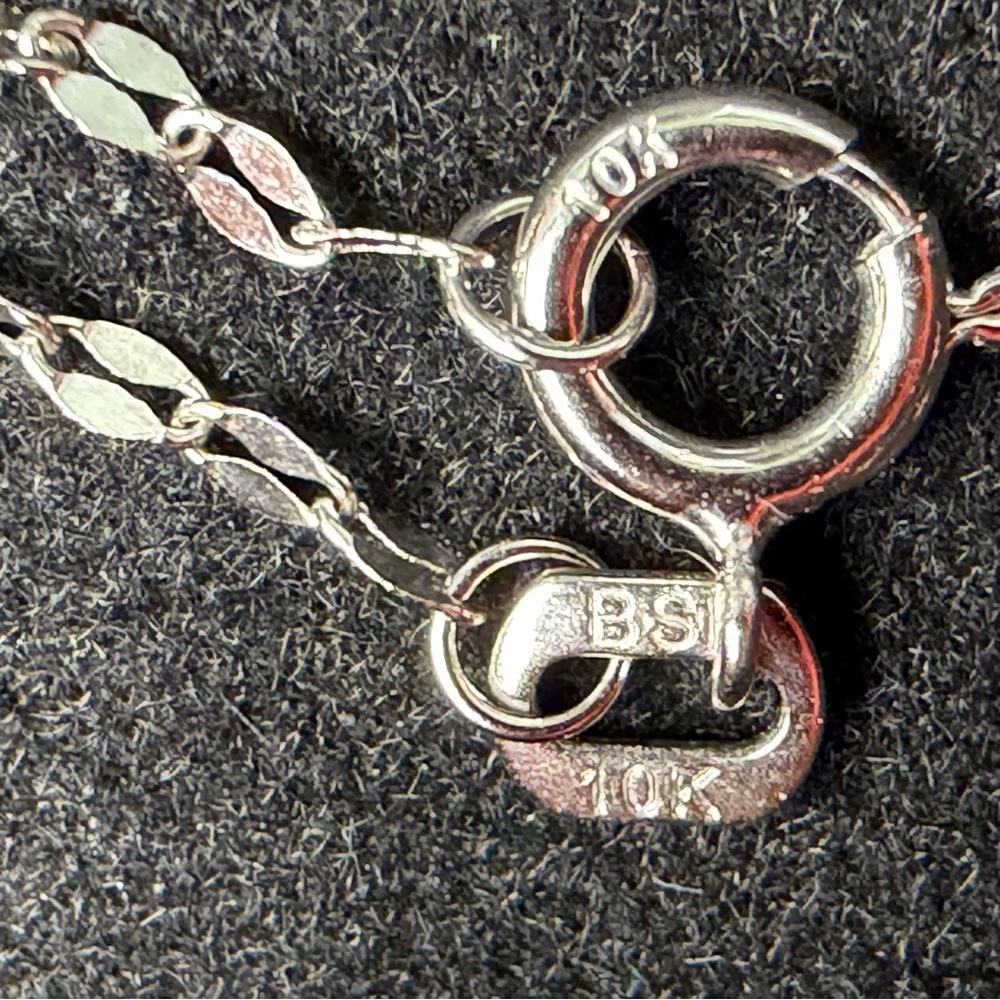 10k gold Faceted Station Necklace - Sleek Layered Shine - Picture 2 of 4